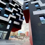 Grey House + Free Parking Breslau