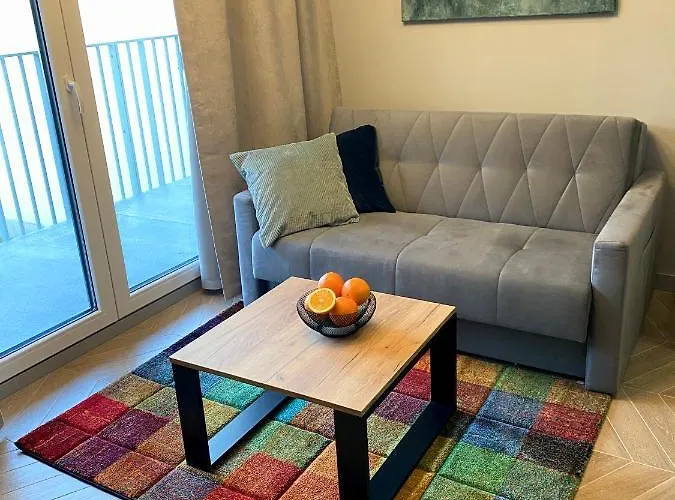 Grey House + Free Parking شقة