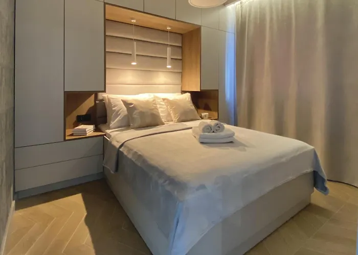 Grey House + Free Parking