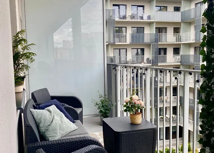 Grey House + Free Parking Apartmán Vratislav